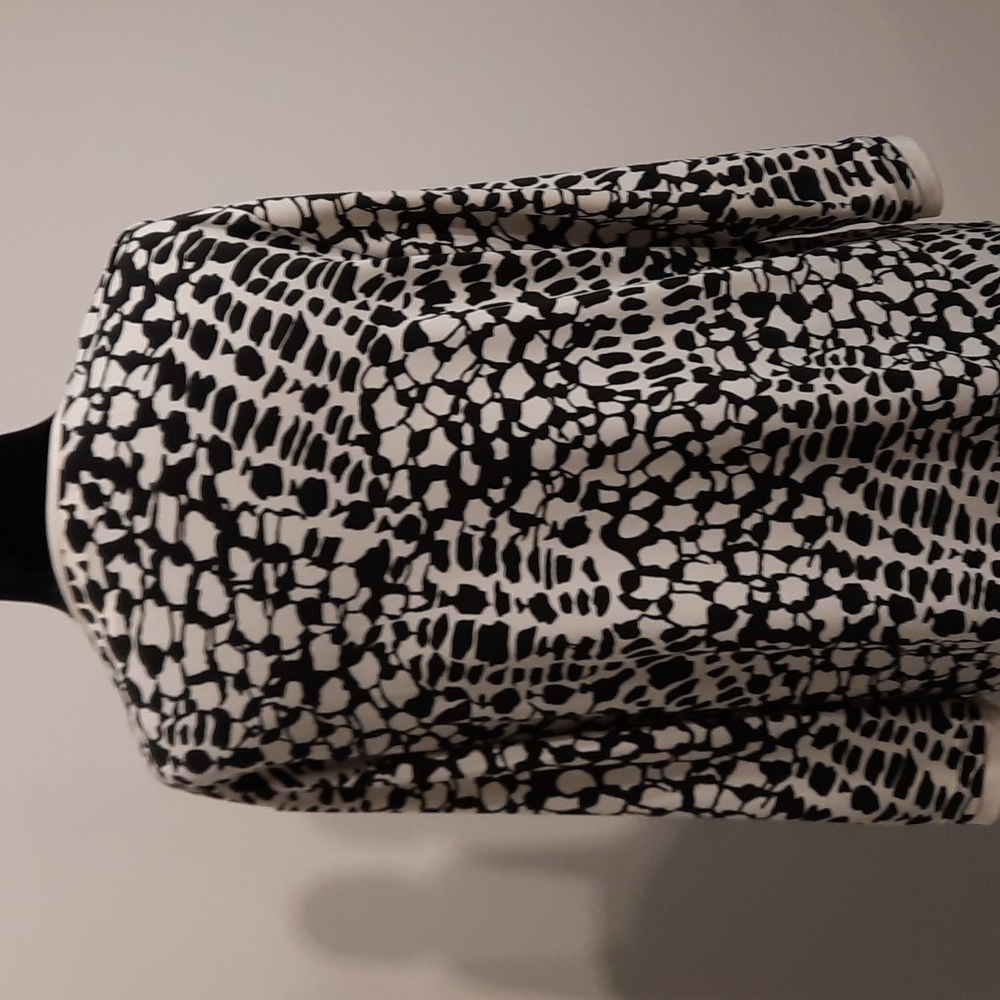 Top - Picture 4 of 5